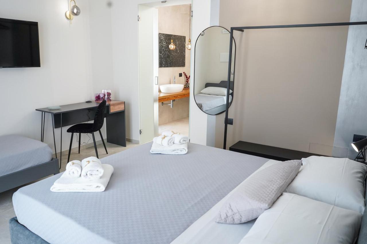 Thalassa Rooms อาโวลา ภายนอก รูปภาพ