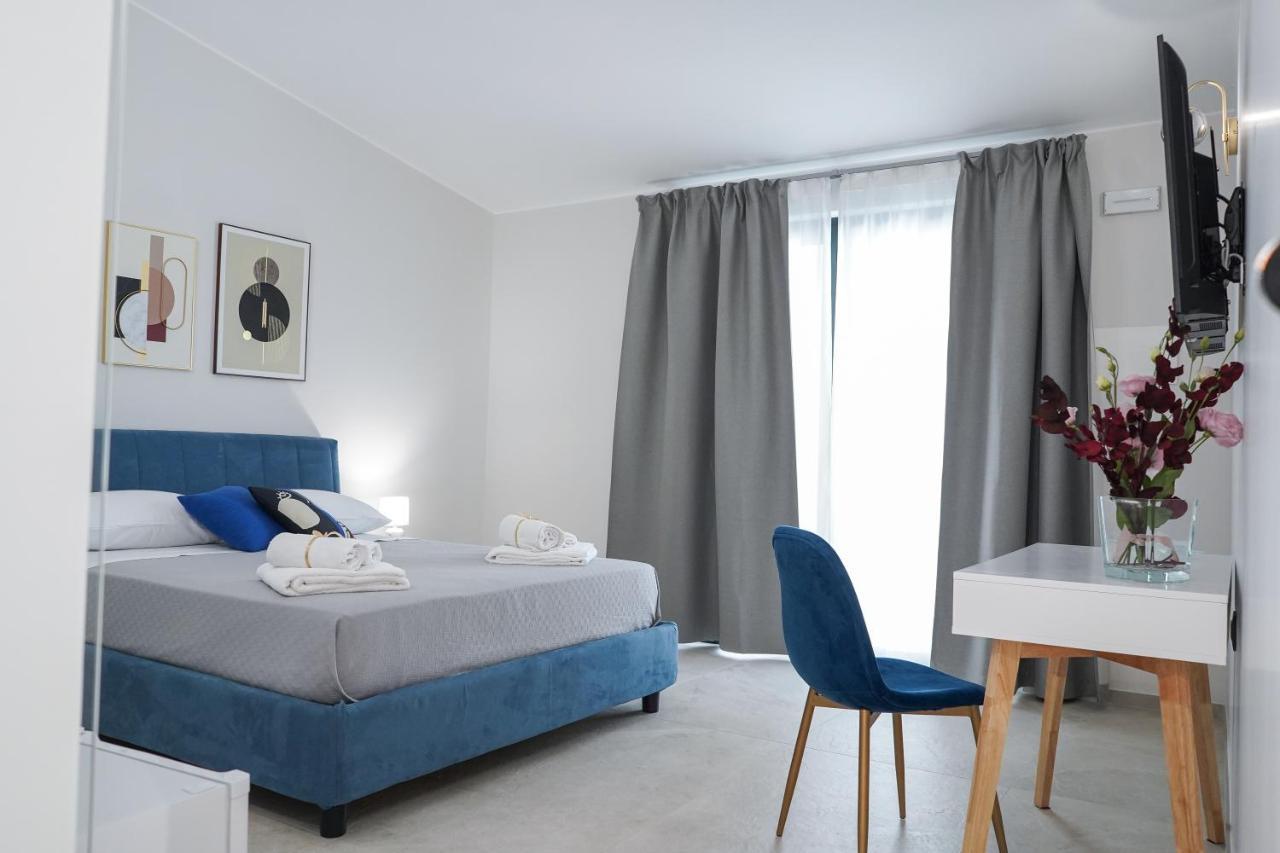 Thalassa Rooms อาโวลา ภายนอก รูปภาพ