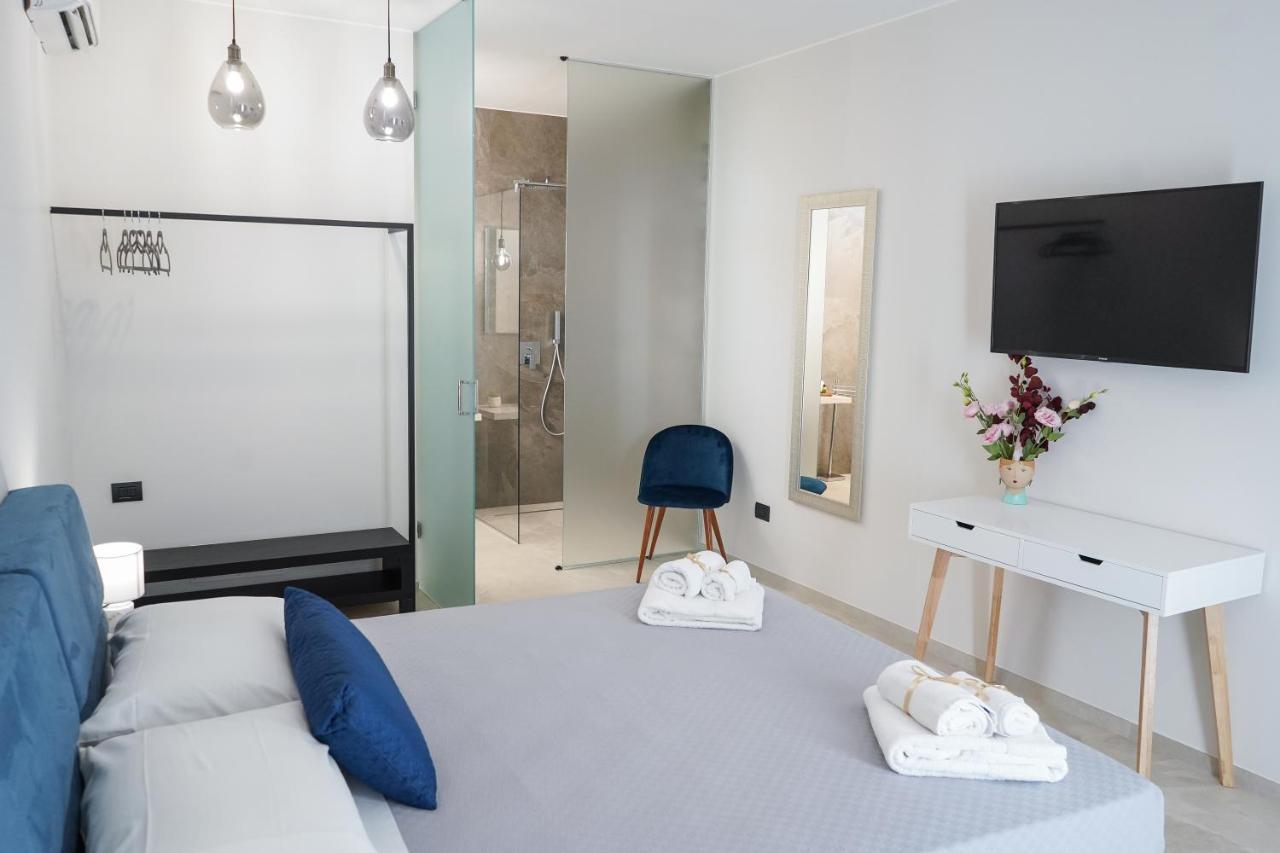 Thalassa Rooms อาโวลา ภายนอก รูปภาพ