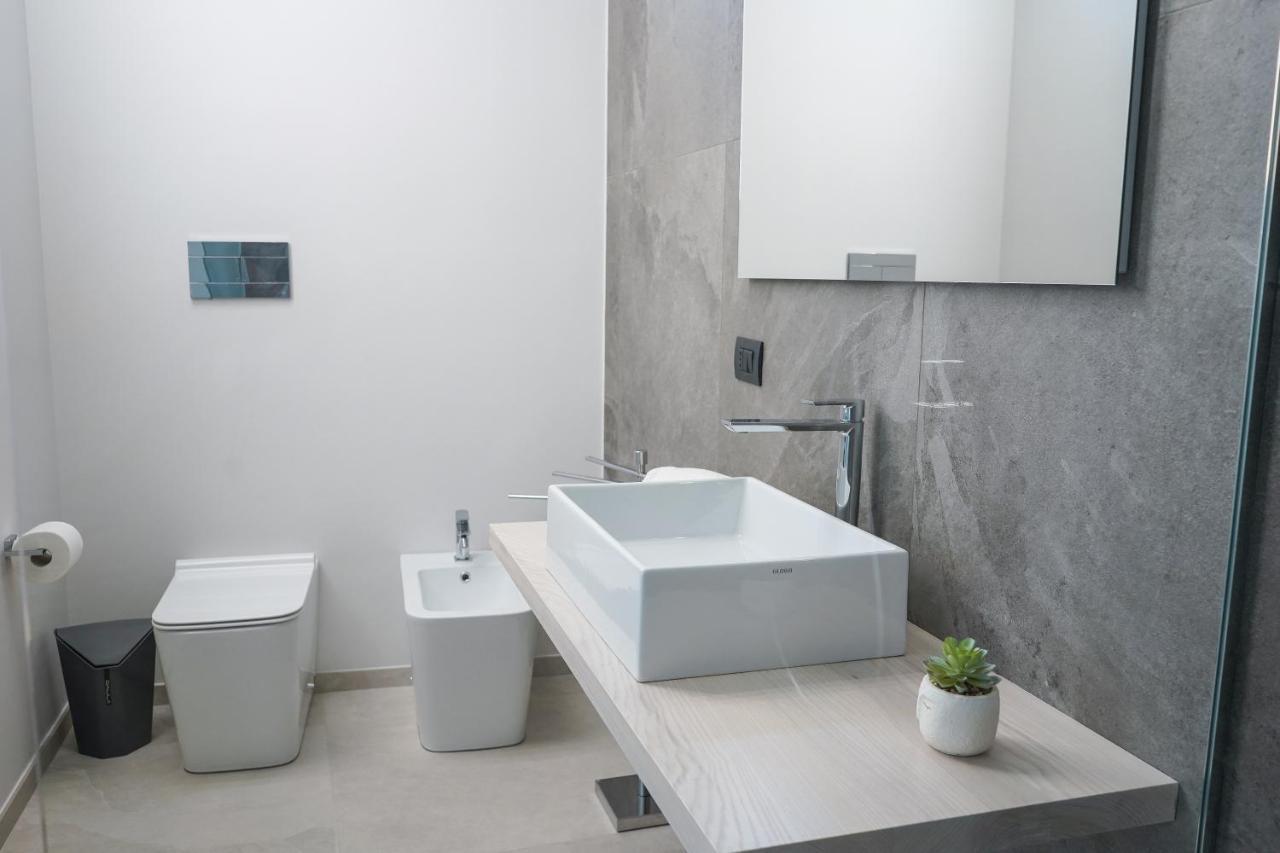 Thalassa Rooms อาโวลา ภายนอก รูปภาพ